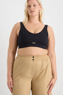 Plunge Sports Bra 337