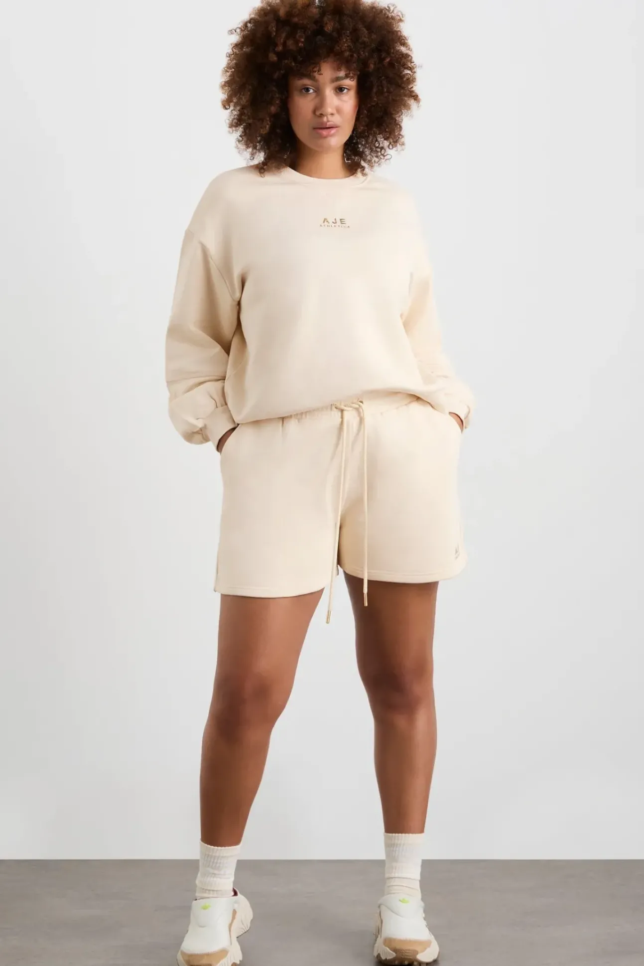 Relaxed Logo Crew Jumper 417