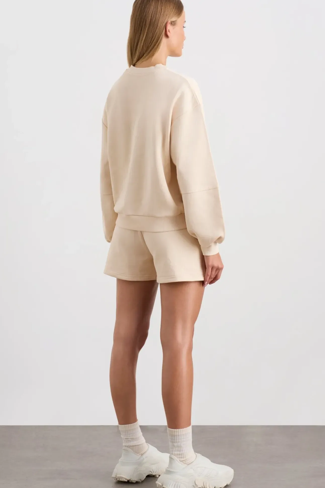 Relaxed Logo Crew Jumper 417