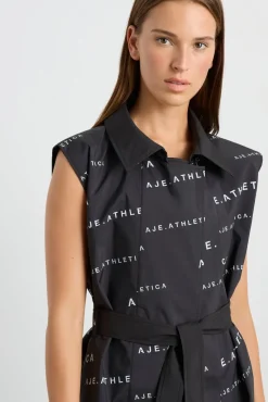 Reversible Sleeveless Trench 703