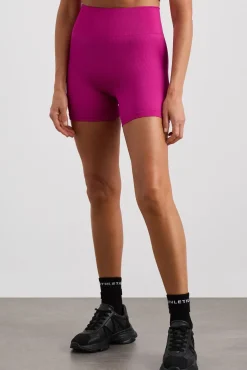 Seamless Mid Length Short 624