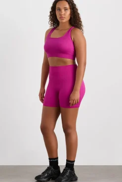 Seamless Mid Length Short 624
