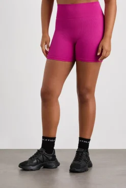 Seamless Mid Length Short 624