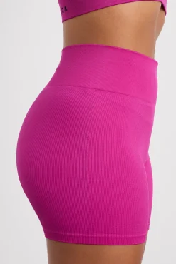 Seamless Mid Length Short 624