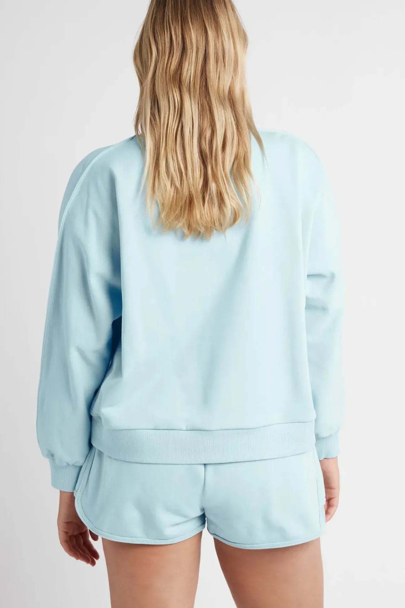 Signature Embossed Logo Crew Jumper 401