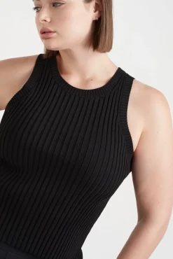 Slim Knitted Tank 107