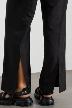 Split Back Relaxed Pant 516