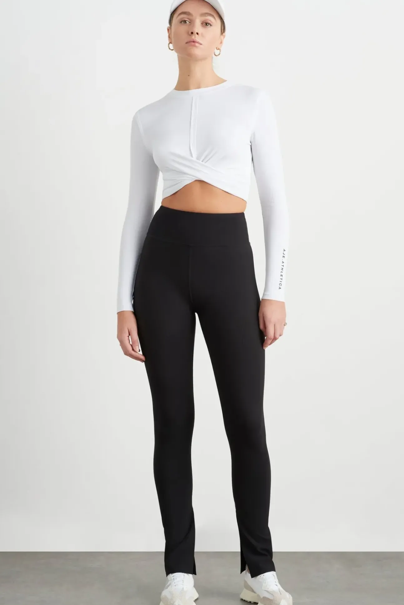 Twist Front Long Sleeve Crop Top 328
