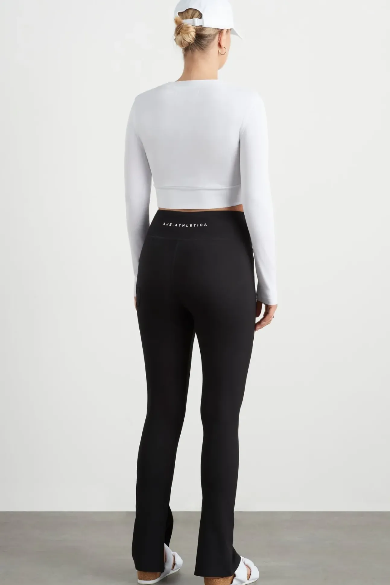 Twist Front Long Sleeve Crop Top 328