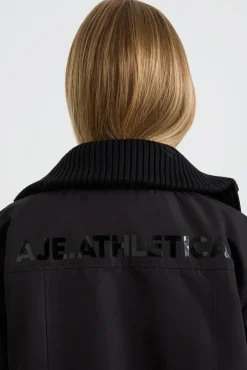 Wide Collar Puffer 025