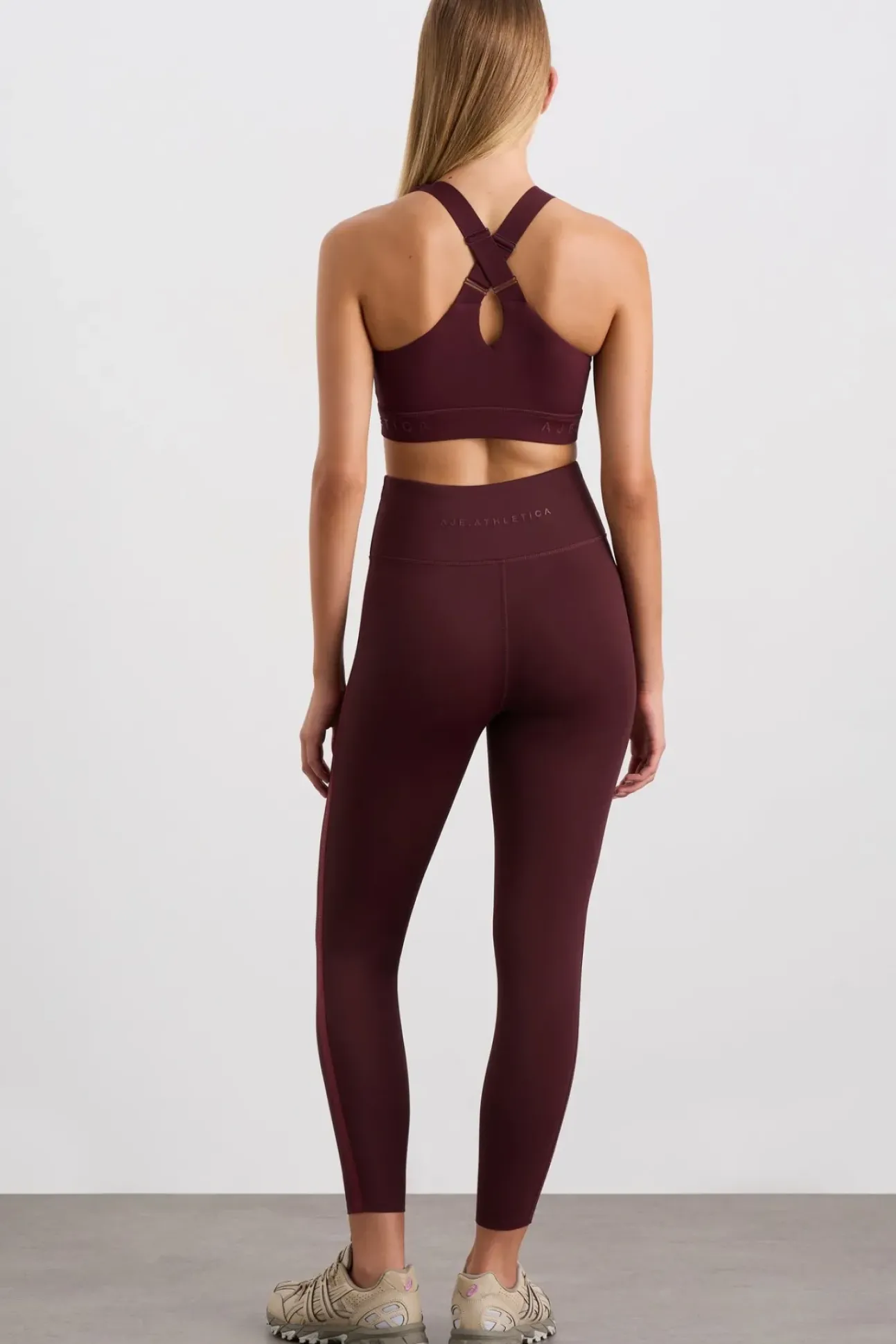 Zip Front Logotape Sports Bra 319